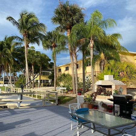 Hideaway Waterfront Resort Cabo Coral Exterior foto