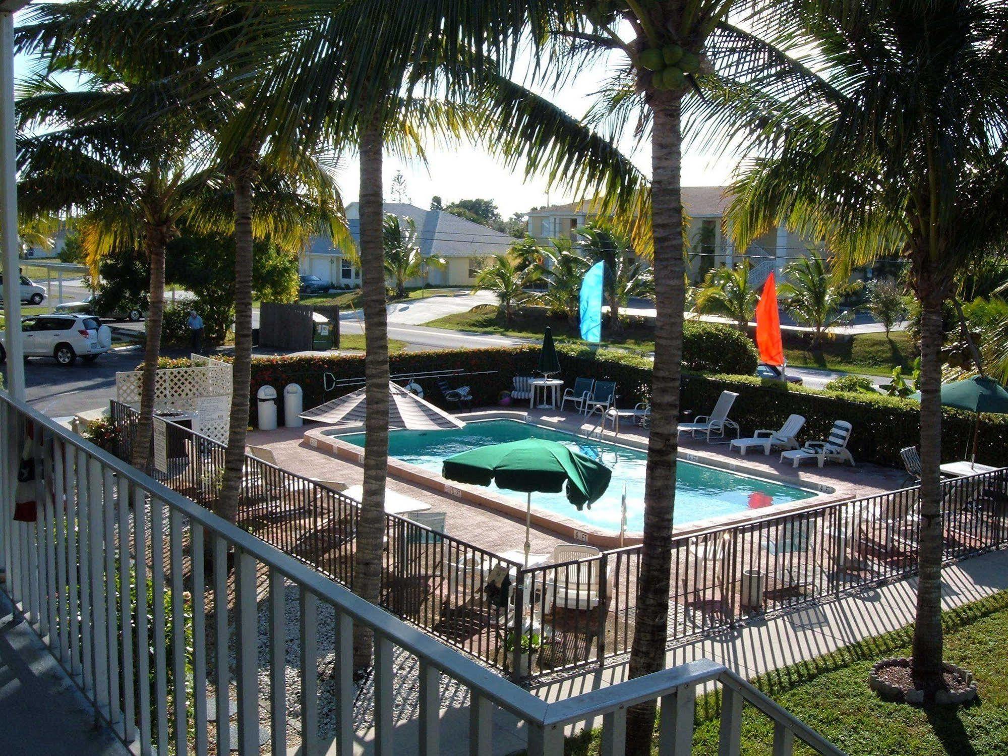 Hideaway Waterfront Resort Cabo Coral Exterior foto