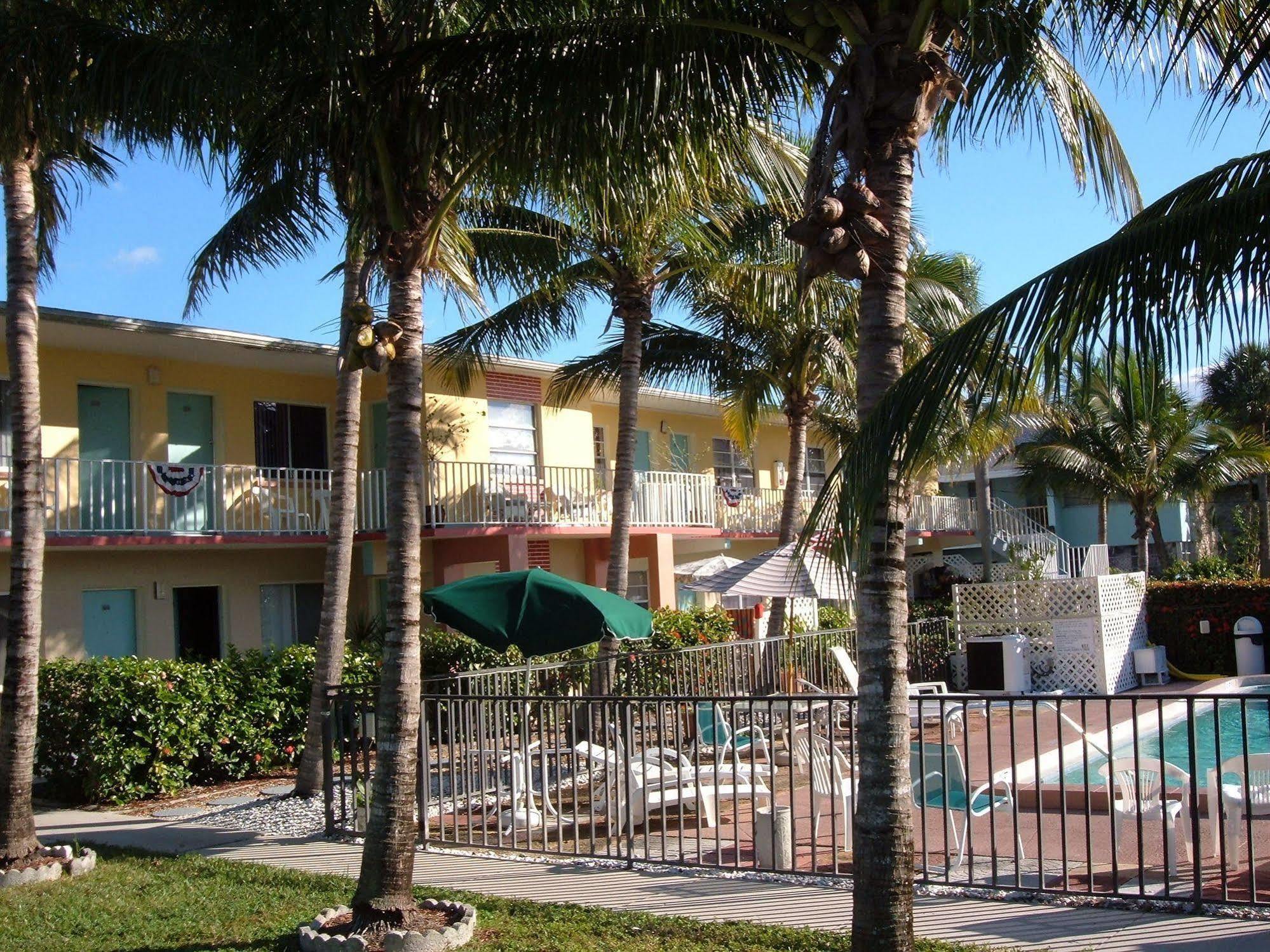 Hideaway Waterfront Resort Cabo Coral Exterior foto
