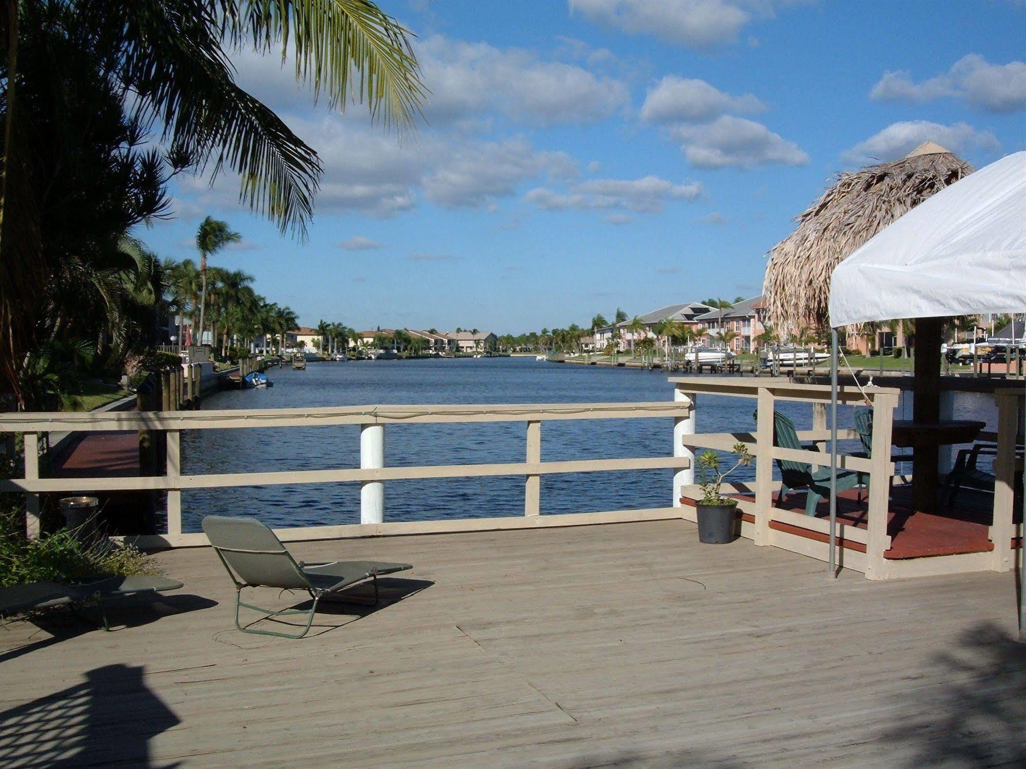 Hideaway Waterfront Resort Cabo Coral Exterior foto